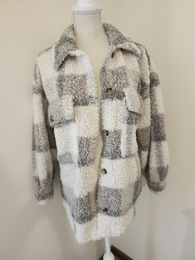 Blu Pepper Cream and Gray Plaid Teddy Shacket